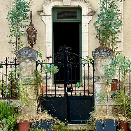 빌라 Beautifully Restored Dordogne